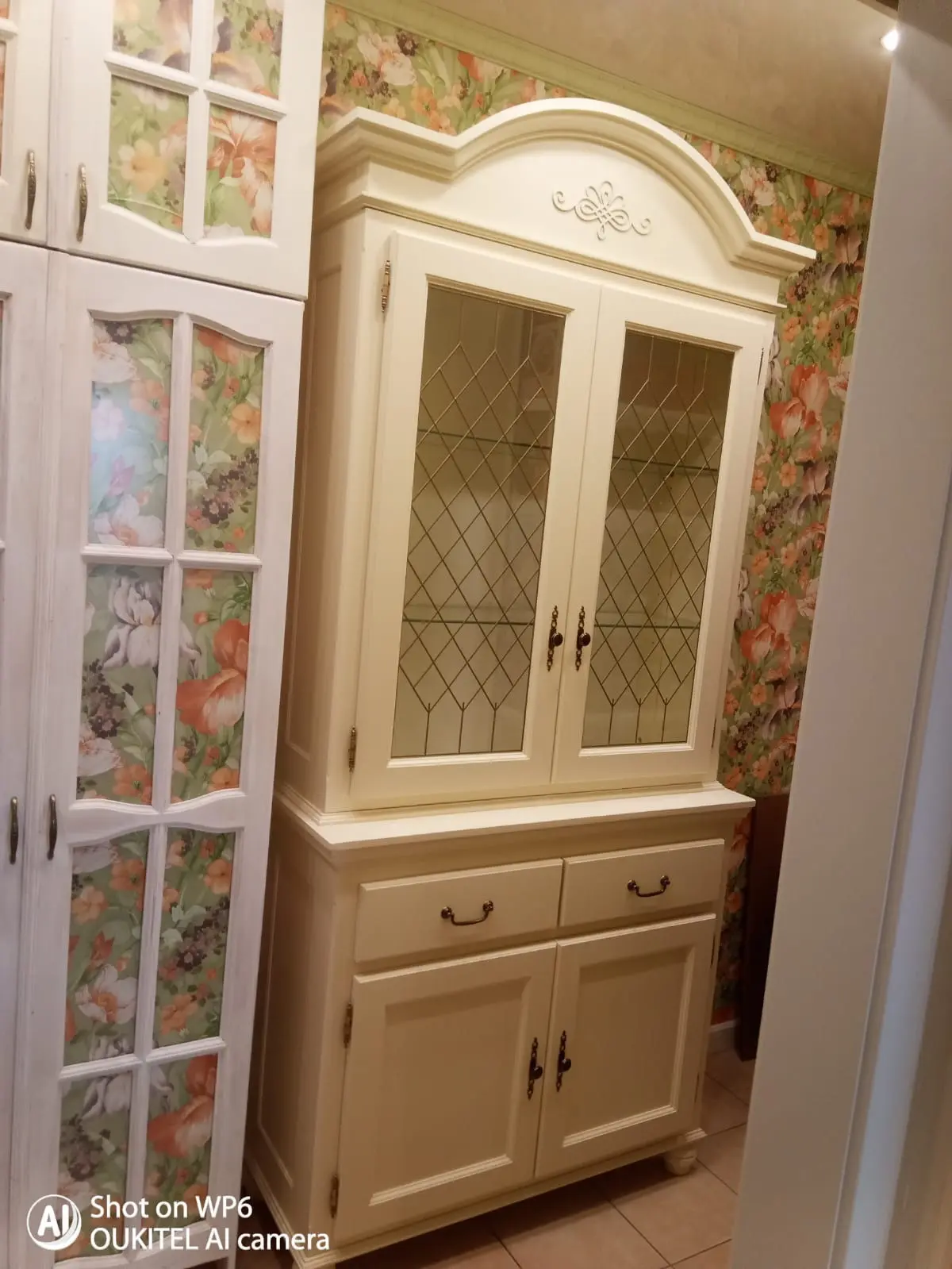 Сервант Валенсия 2-8 сосна