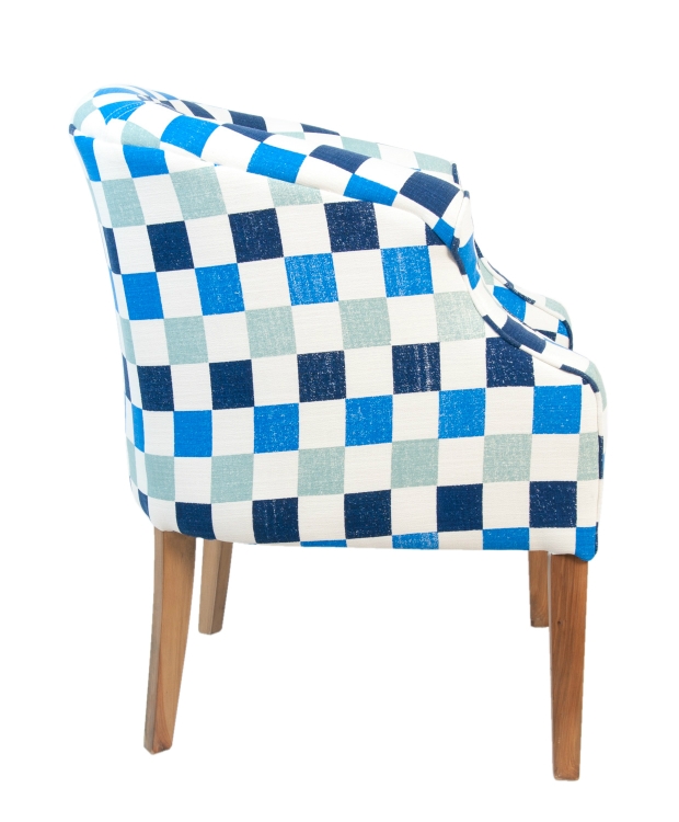 Низкие кресла для дома Laela cubes