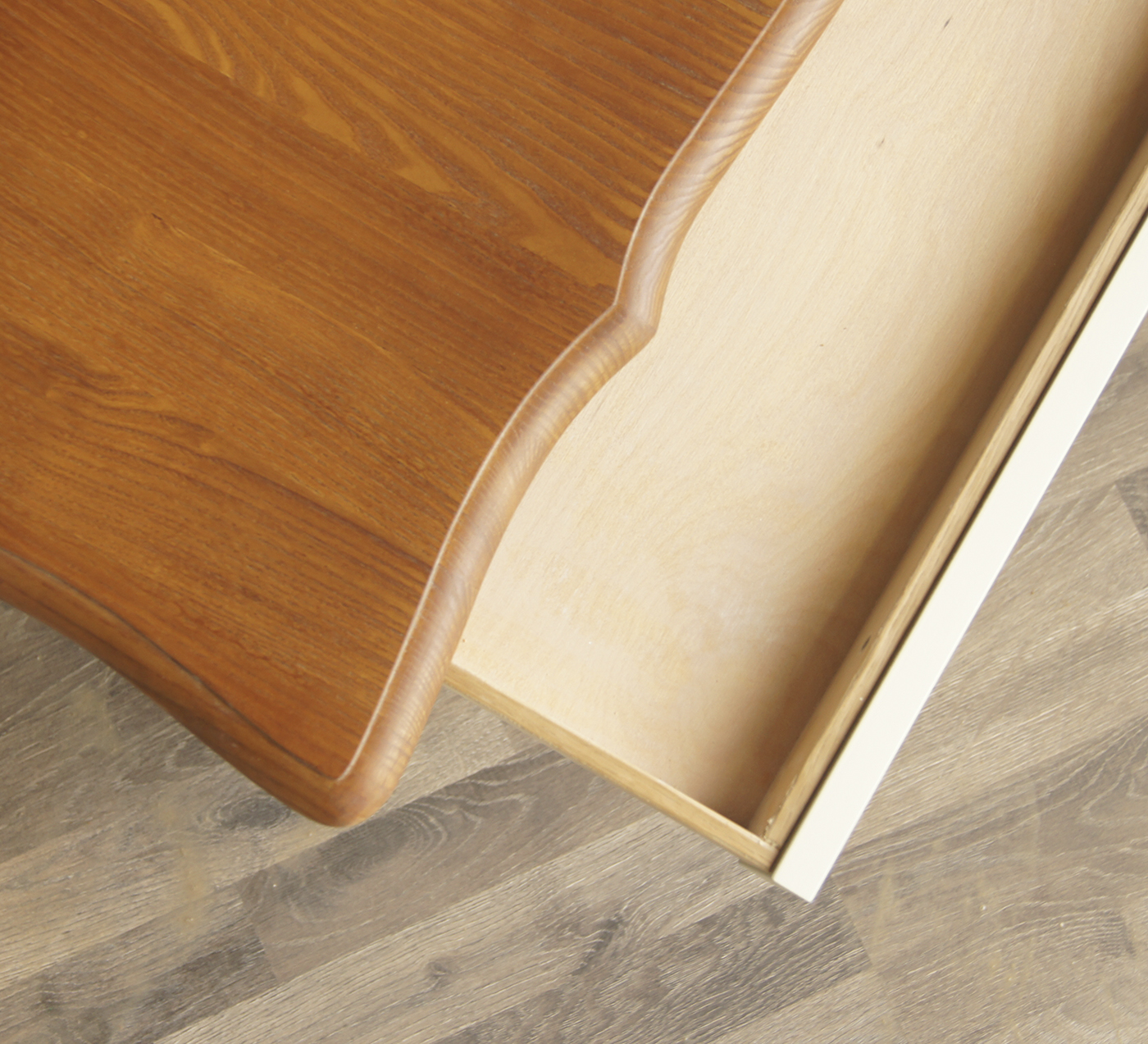 Стол журнальный с ящиком «Leontina» квадратный