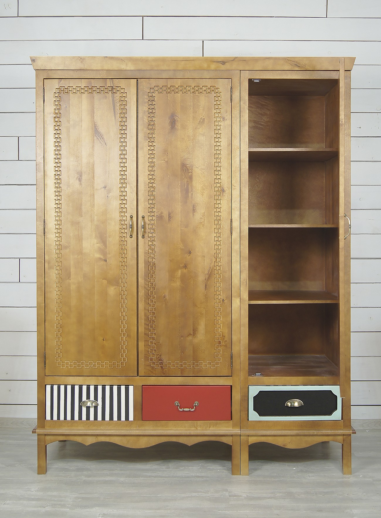 Шкаф трехстворчатый 3 ящика "Gouache Birch"