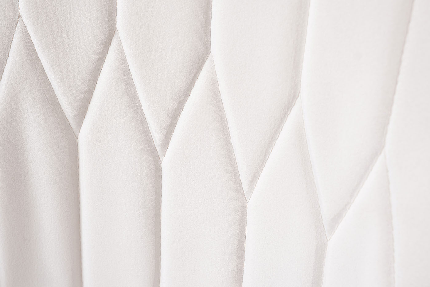 Стул Elegante велюр светло-бежевый Bel07