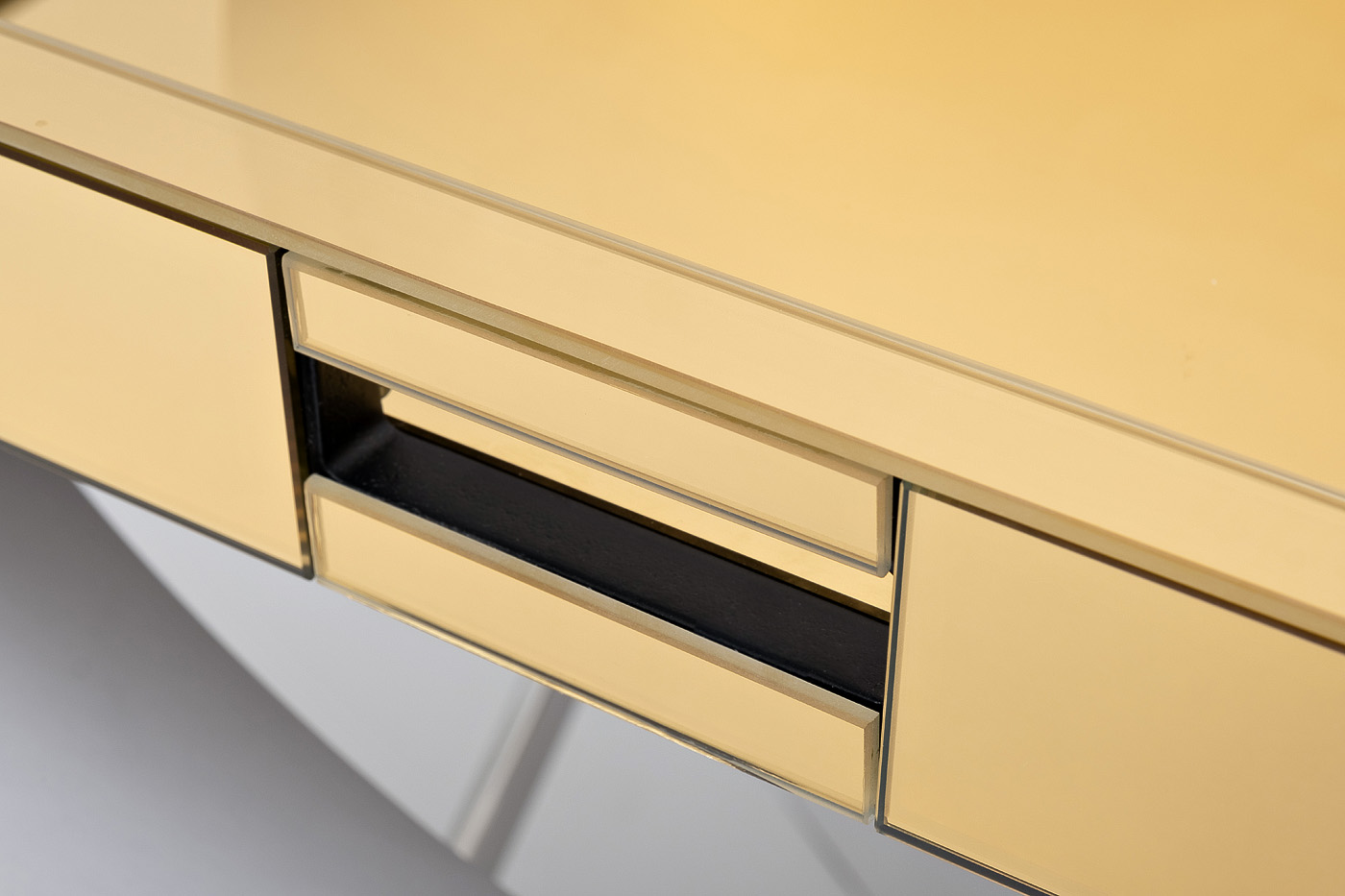 KFG135 Стол сервировочный зеркальный золото, н/ж сталь хром