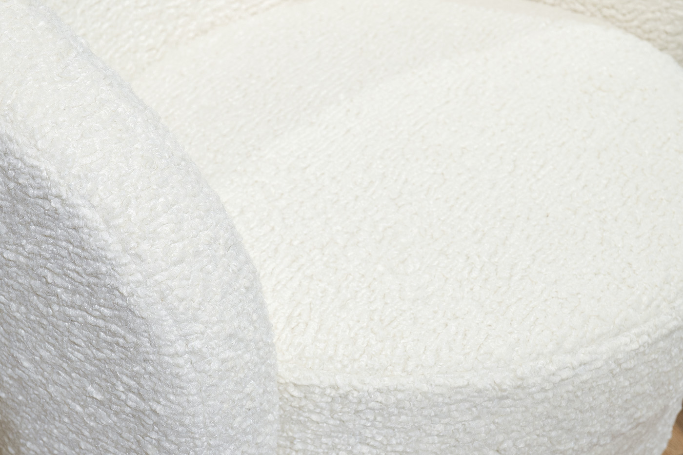 Кресло Napoli вращающееся, иск. мех, кремовое Sheepskin