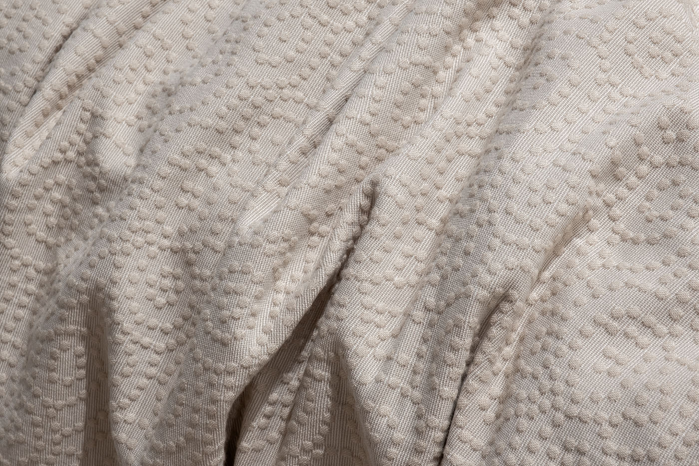 16AMR-IL180230-POKR BEG Покрывало Иллюзия беж