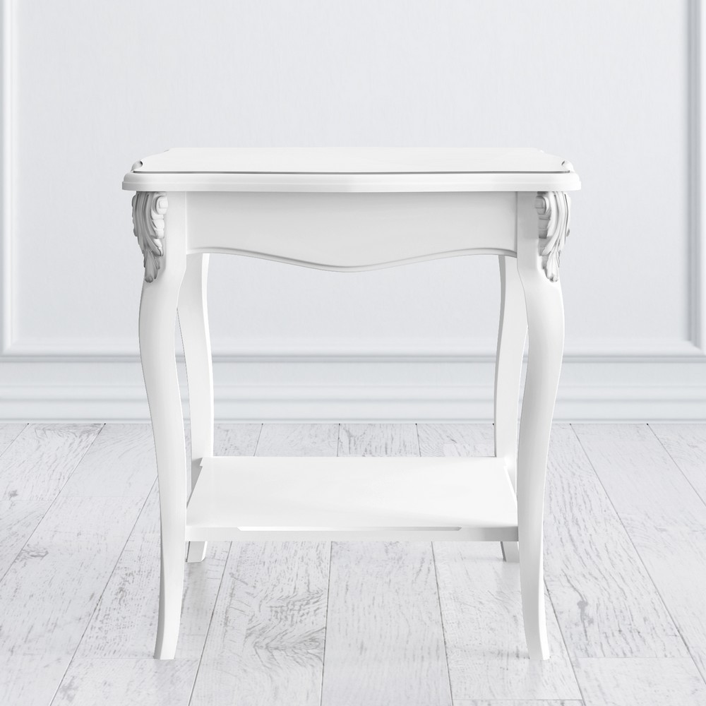 Столик квадратный