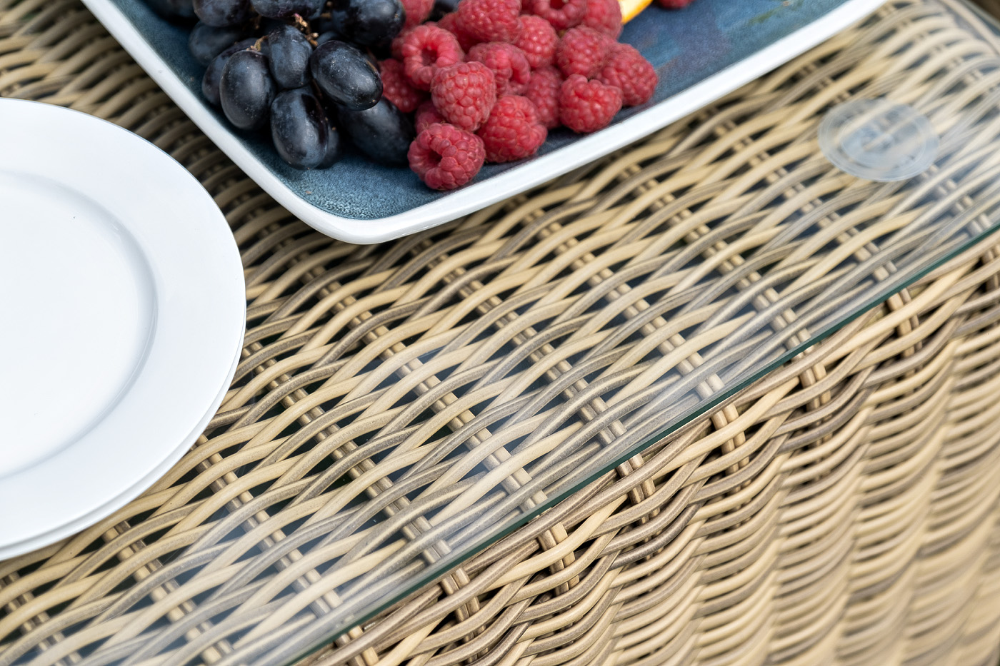 "Копаннини" столик журнальный из искусственного ротанга, цвет соломенный