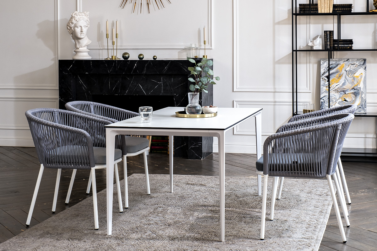 "Малакио" обеденная группа на 4 персоны со стульями "Марцелло", каркас белый, роуп светло-серый